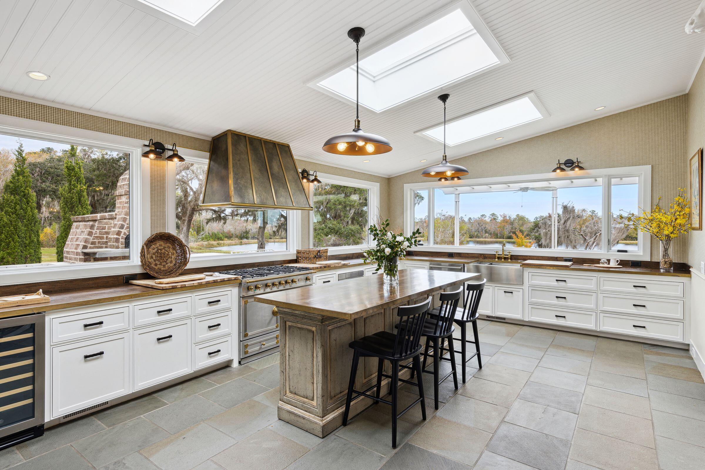 4285 Clover Hill Road