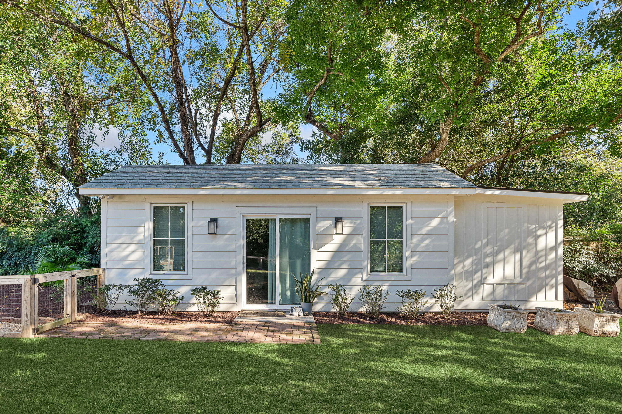 825 Harbor View Road