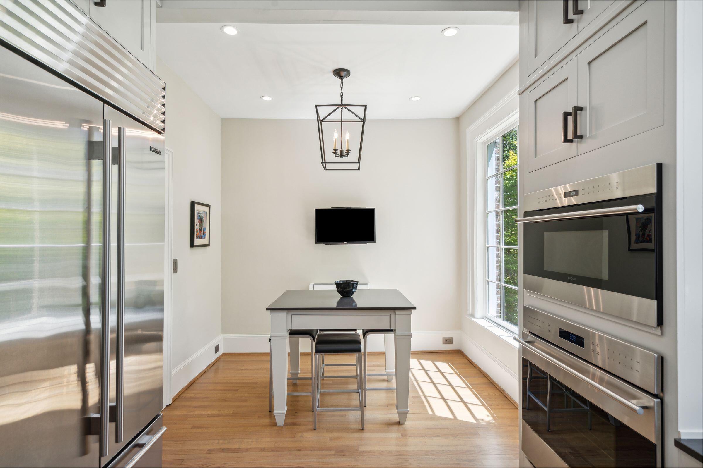 149 S Battery Street