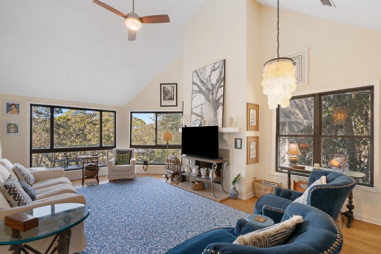 208 Little Oak Drive