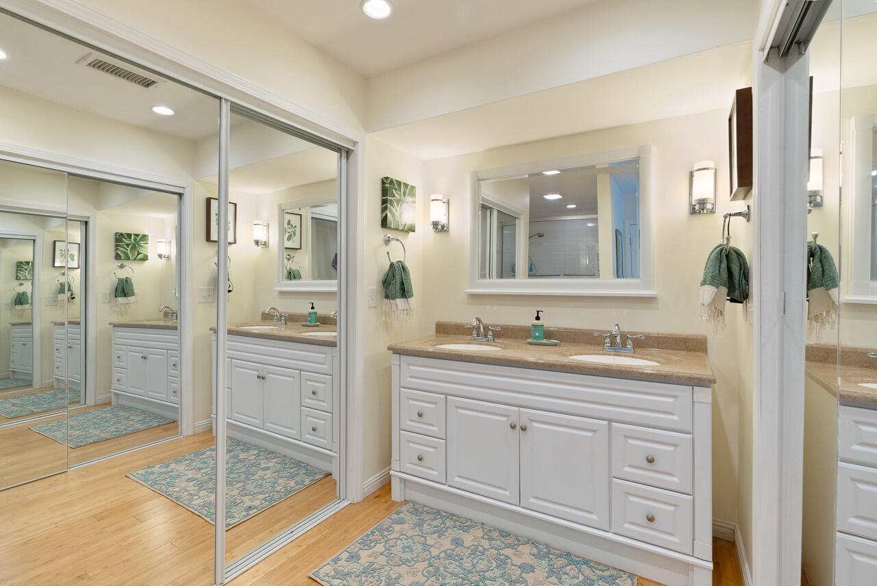 208 Little Oak Drive