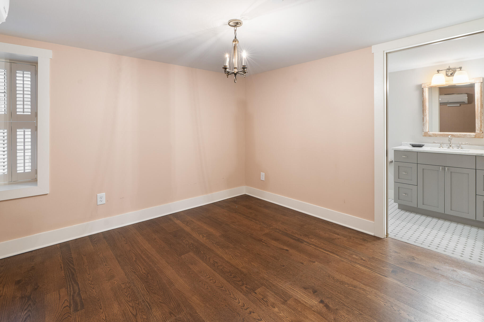 286 Meeting Street # J