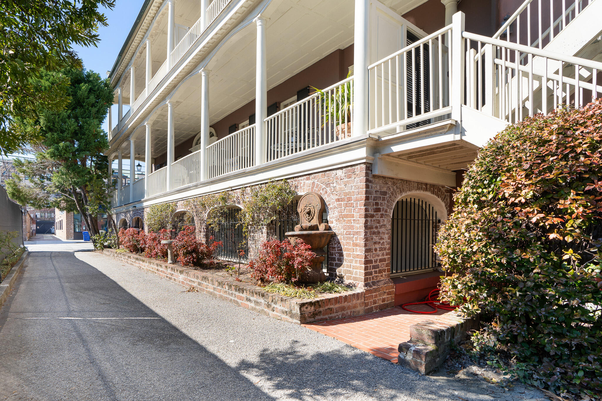 286 Meeting Street # J