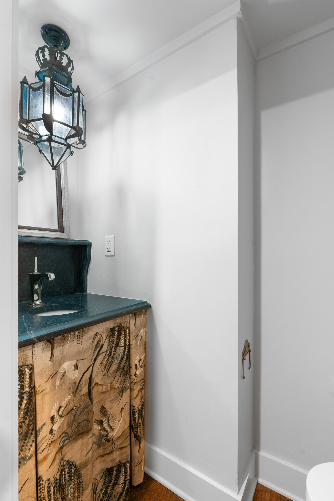 286 Meeting Street # J