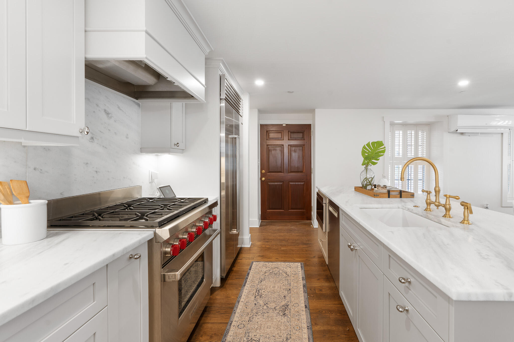 286 Meeting Street # J