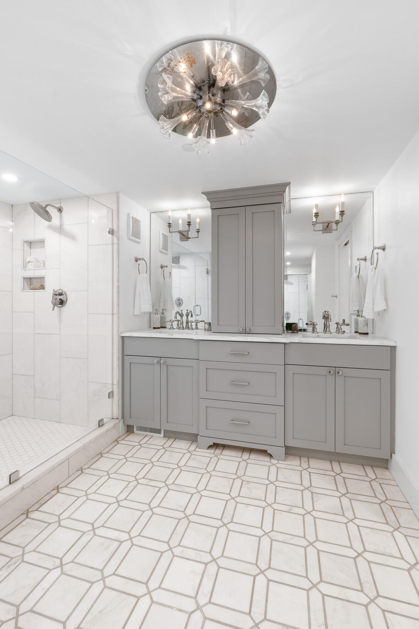 286 Meeting Street # J