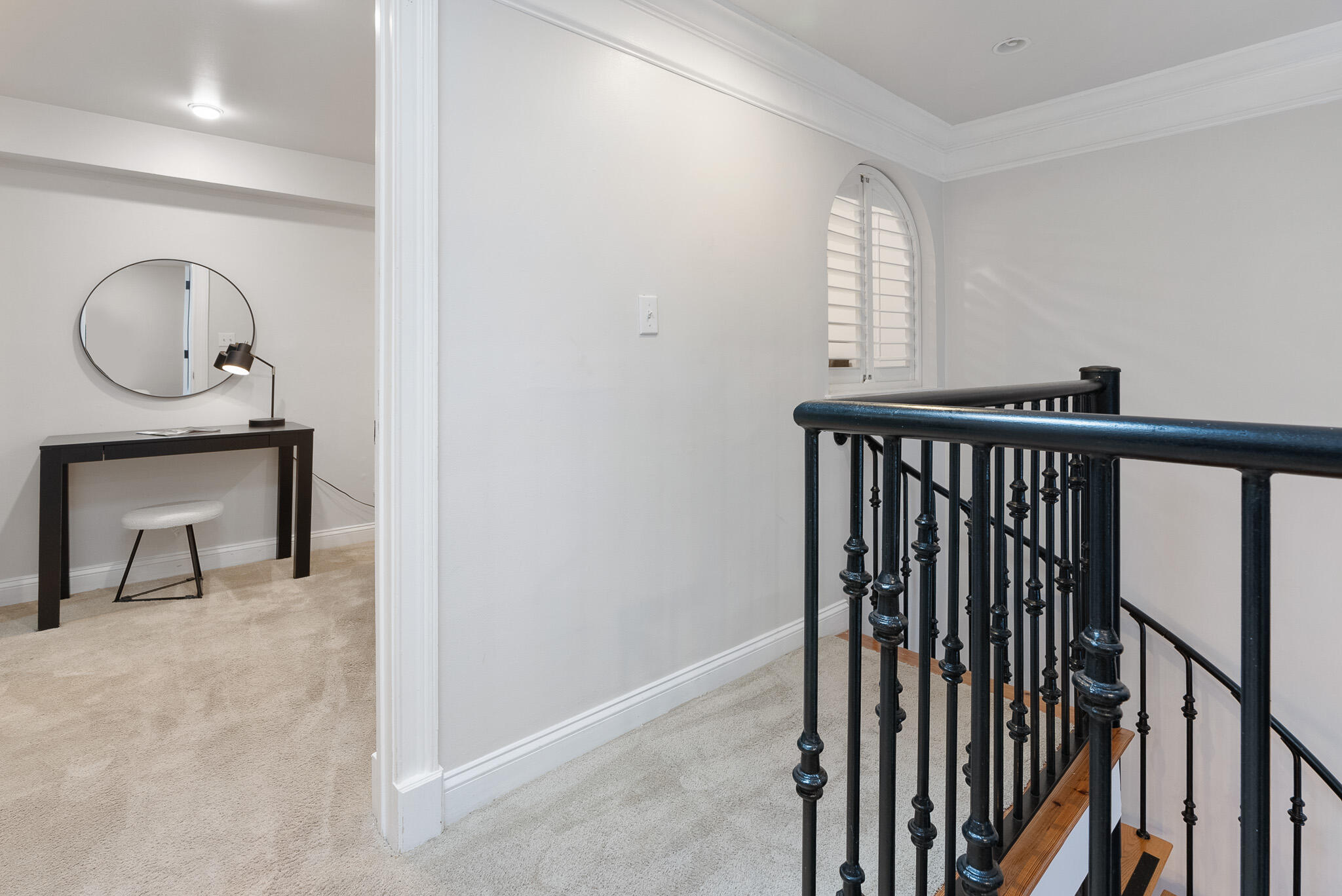 377 King Street # 203