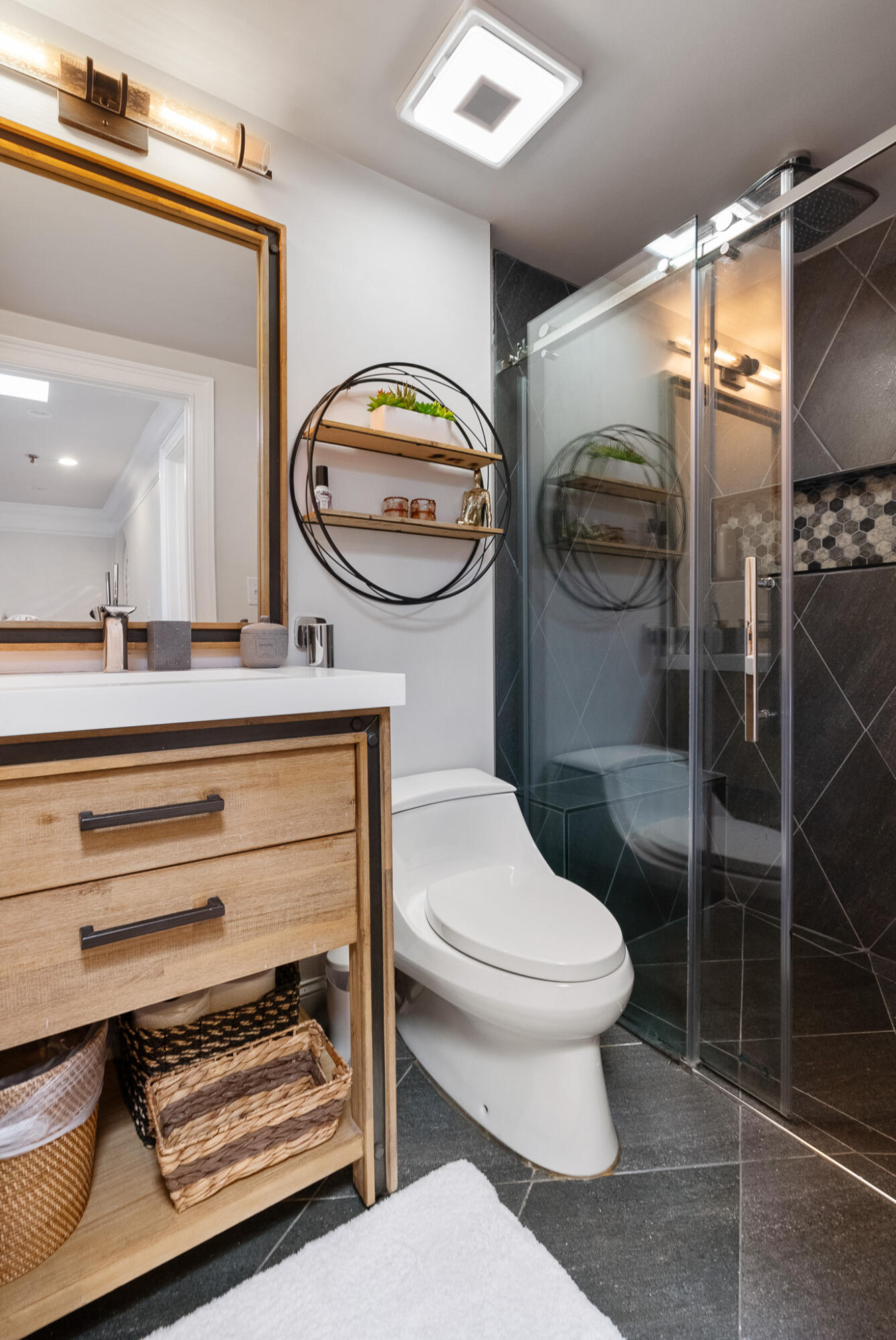 377 King Street # 203