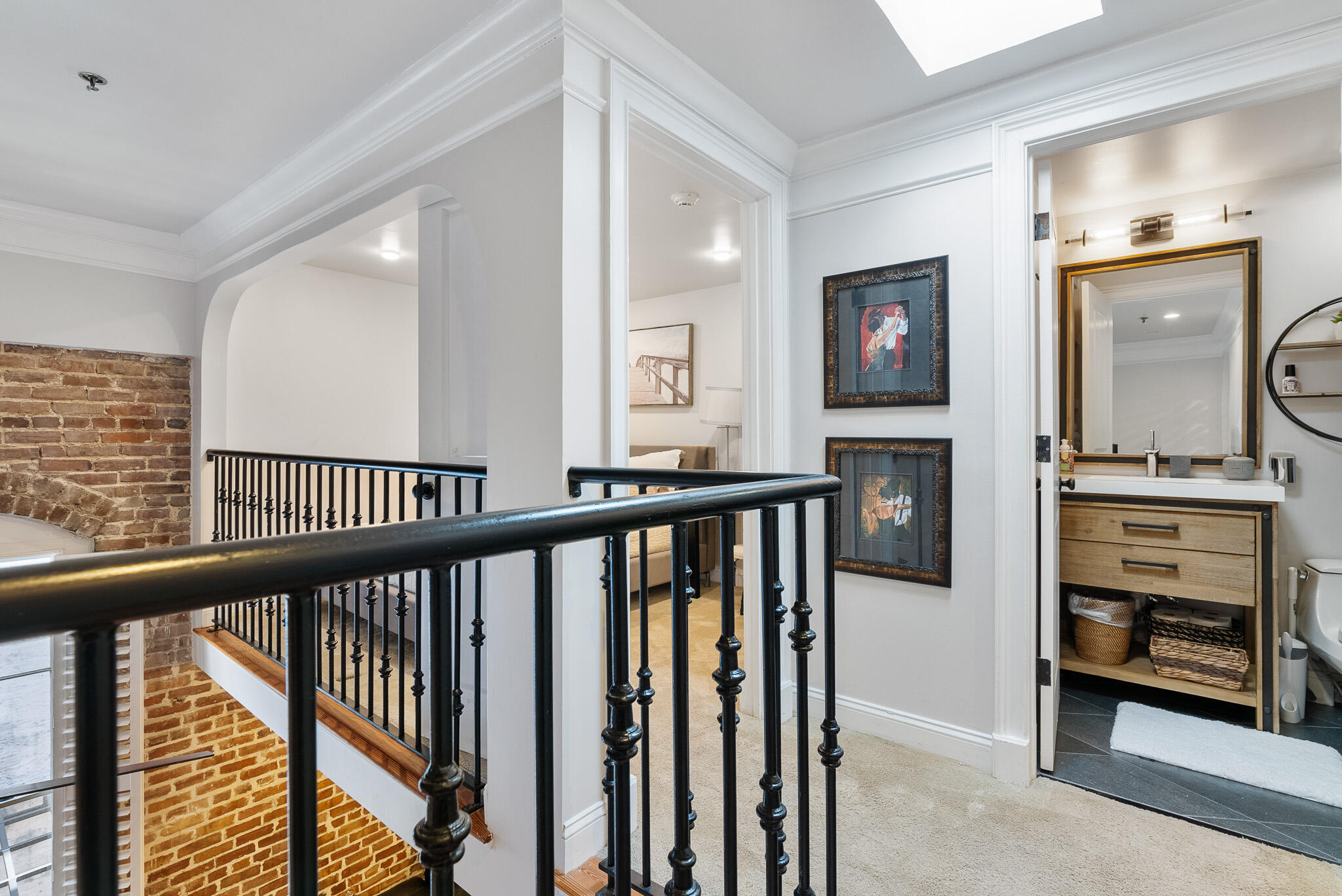 377 King Street # 203