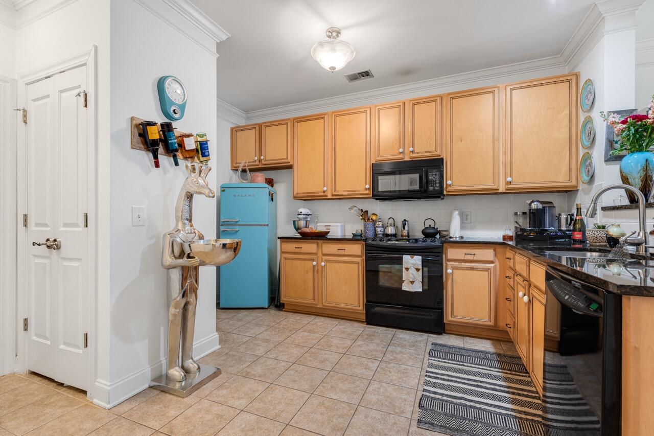 2244 Ashley Crossing Drive # 426