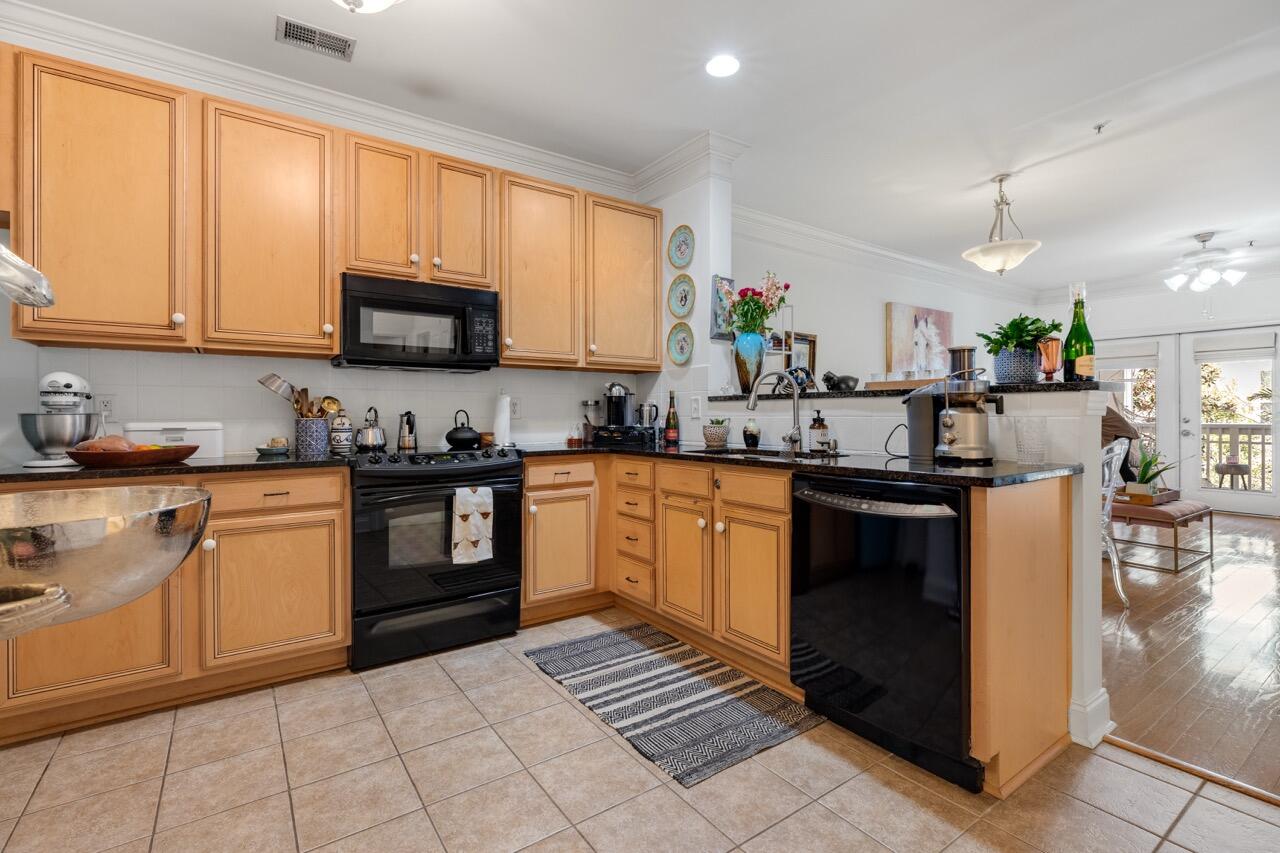 2244 Ashley Crossing Drive # 426