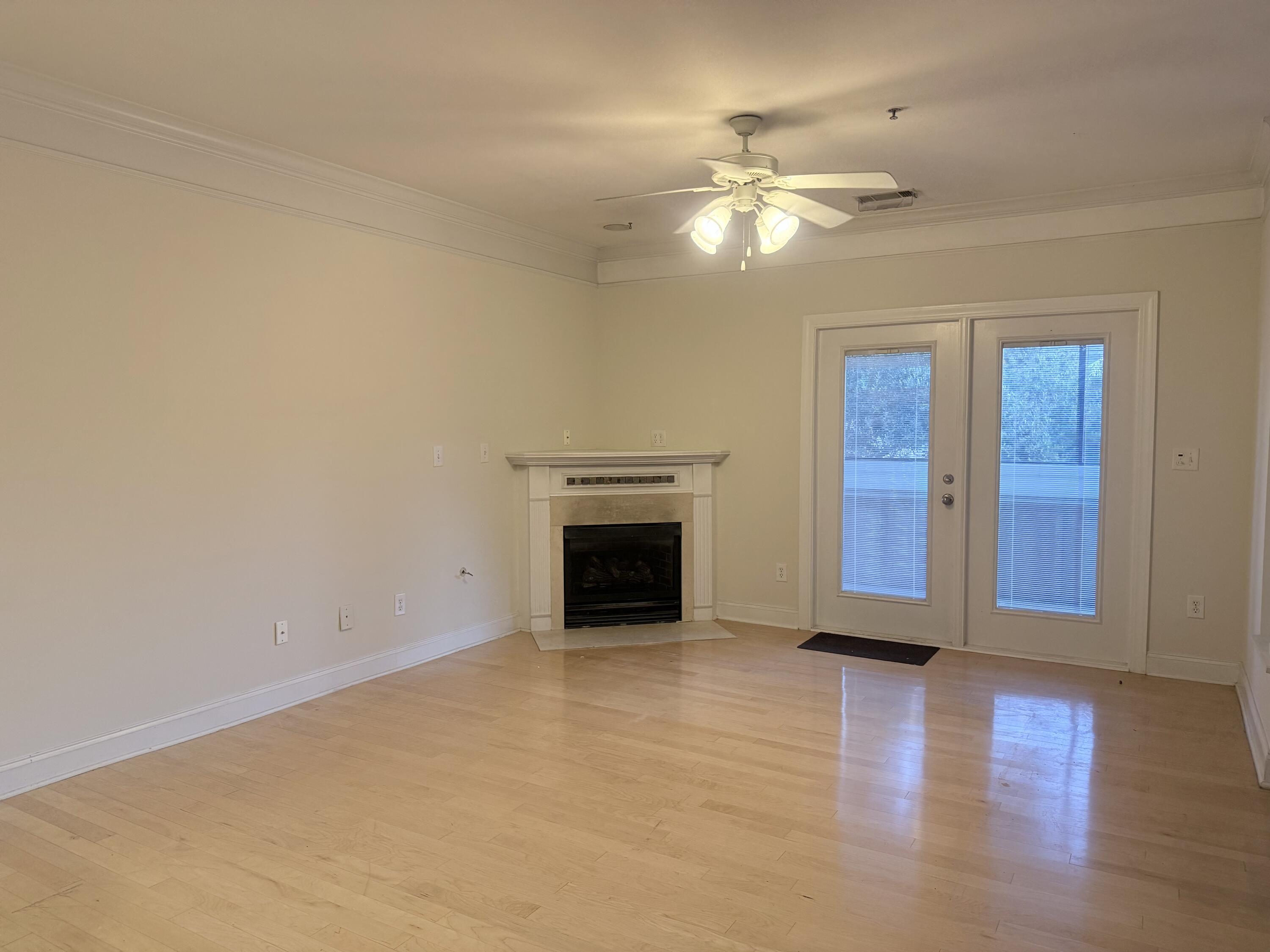 1025 Riverland Woods Place # 423