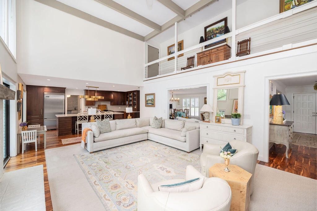 37 Fort Royal Avenue