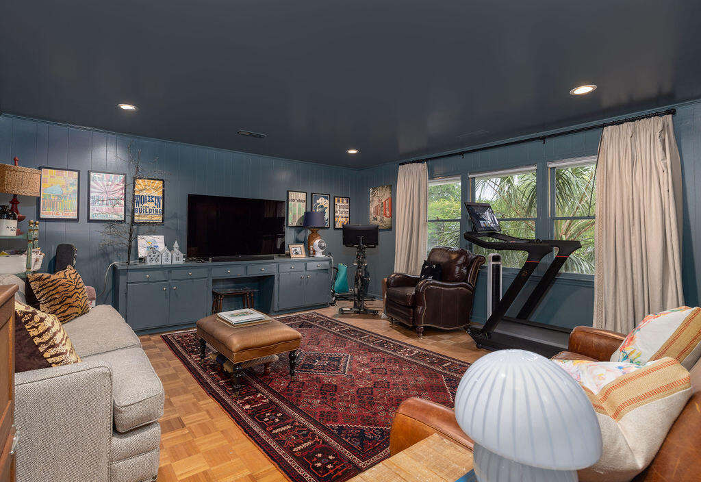 37 Fort Royal Avenue