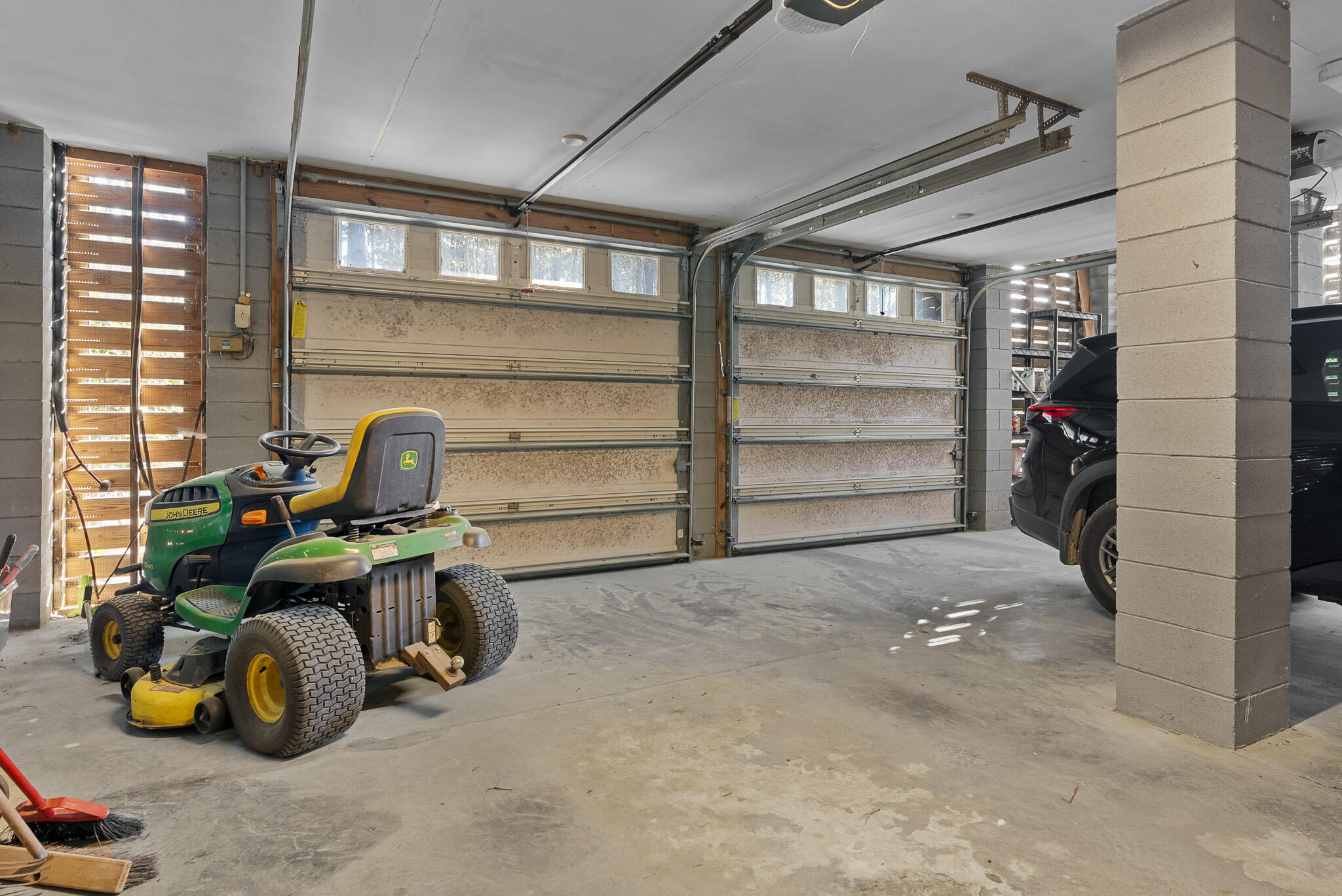 6042 Pawlett Blake Lane