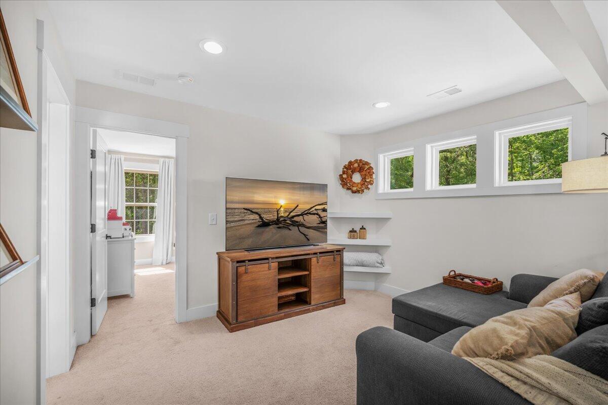 32 Middleton Oaks Road