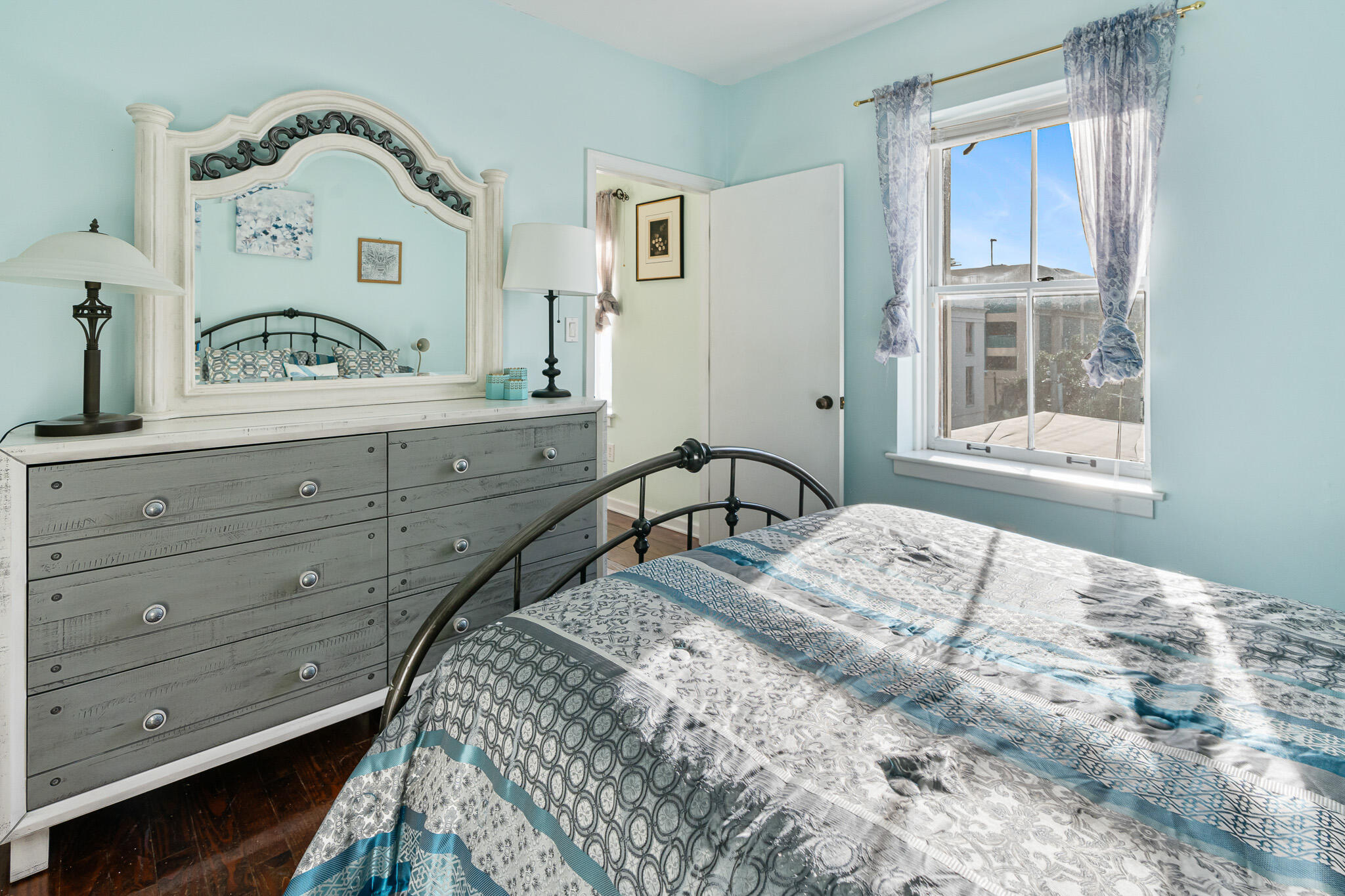 54 Wentworth Street Apt 9