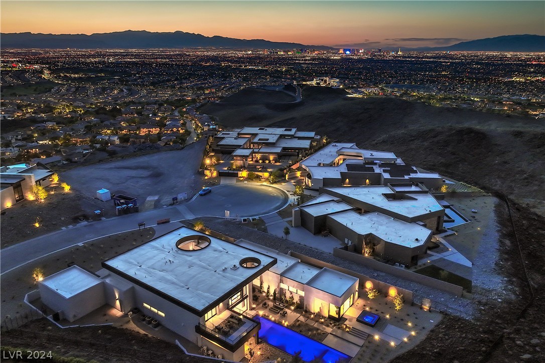 713 Dragon Peak Drive