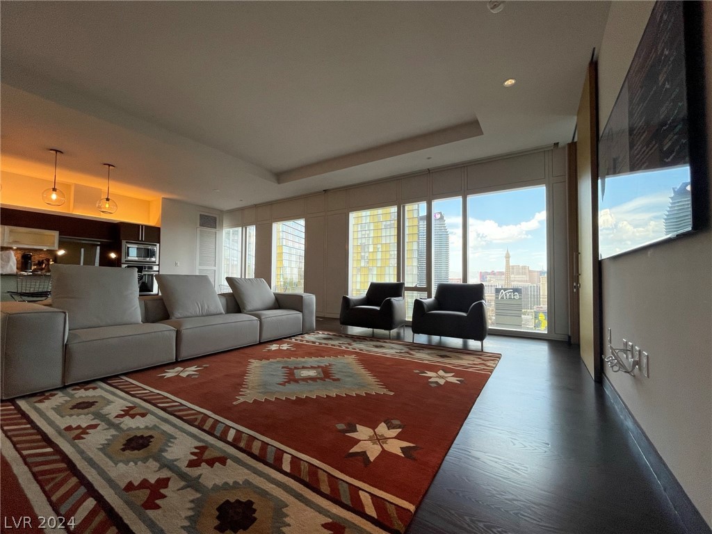 3750 Las Vegas Boulevard 2404