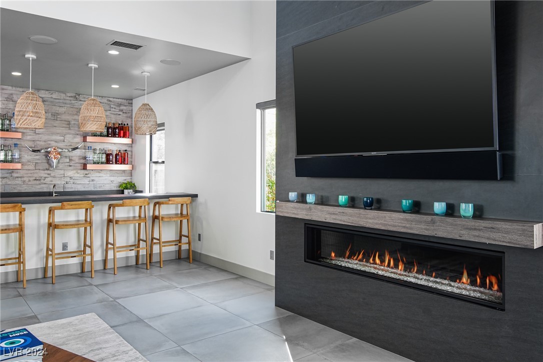 4181 Bronze Ridge Street