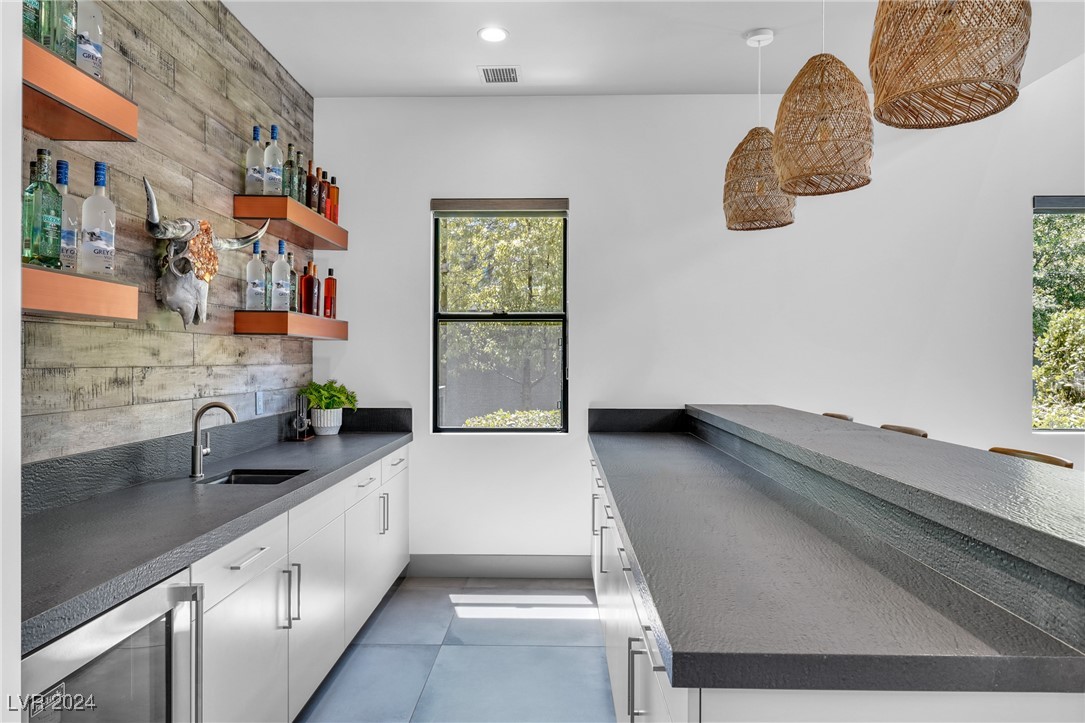 4181 Bronze Ridge Street