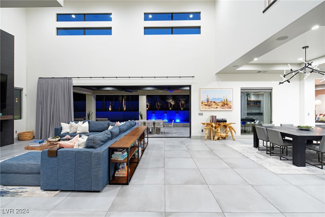 4181 Bronze Ridge Street