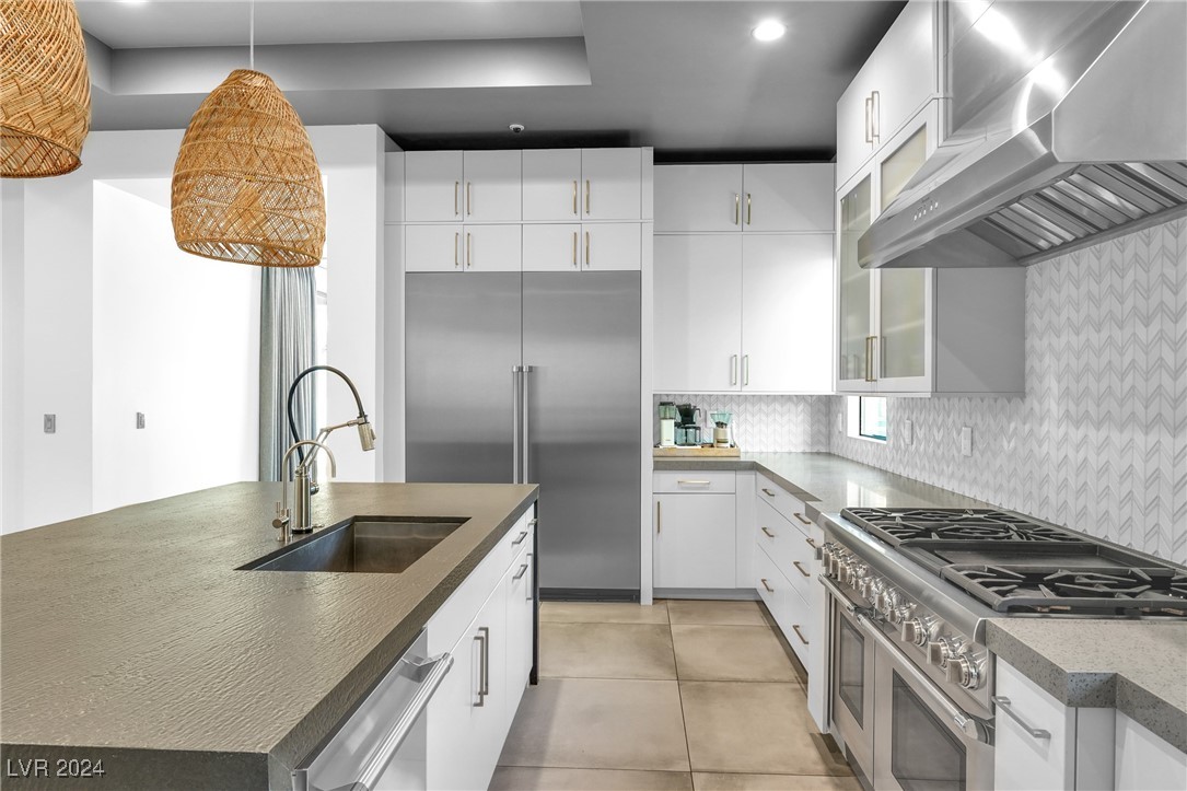 4181 Bronze Ridge Street