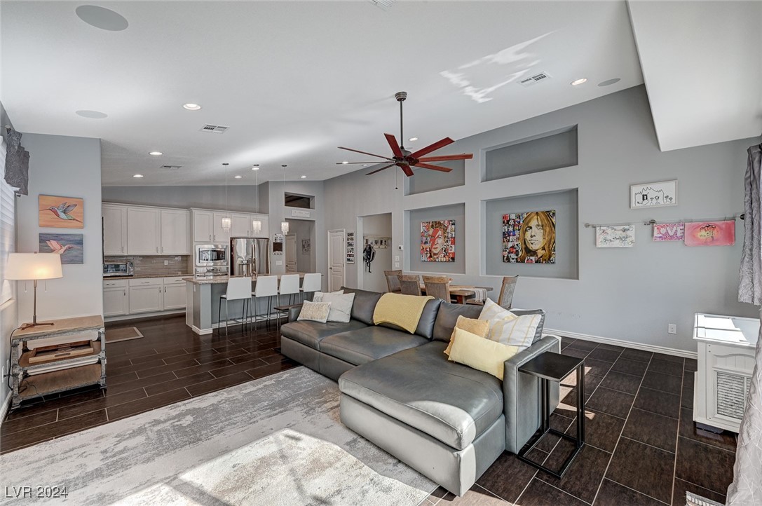 9859 High Alpine Street