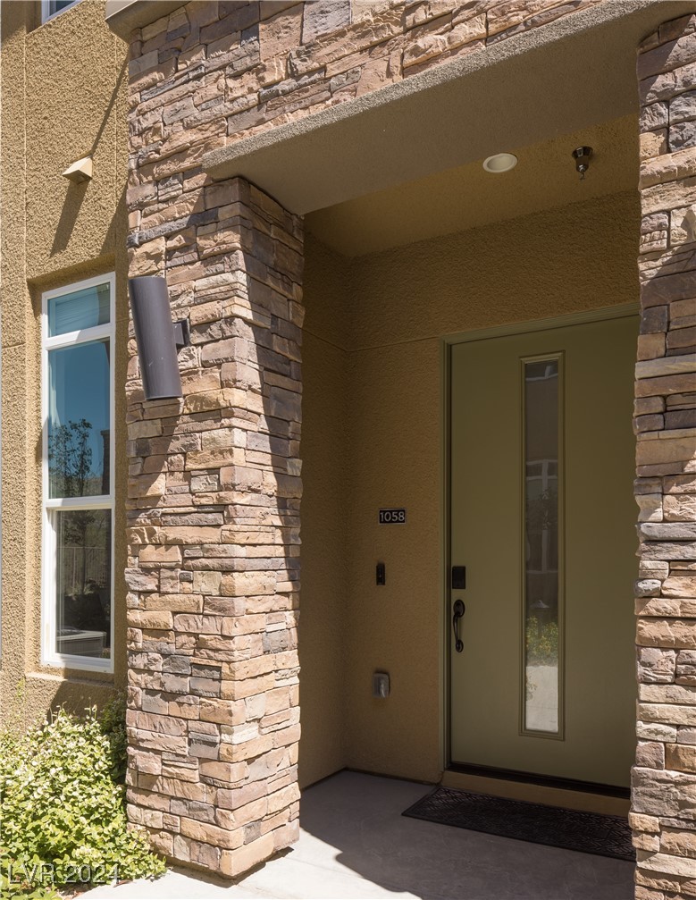 11280 Granite Ridge Drive 1058