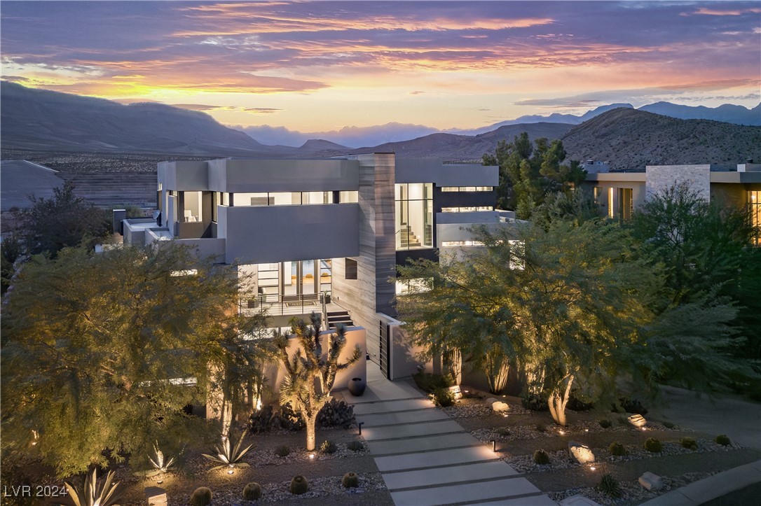 19 Morning Glow Lane