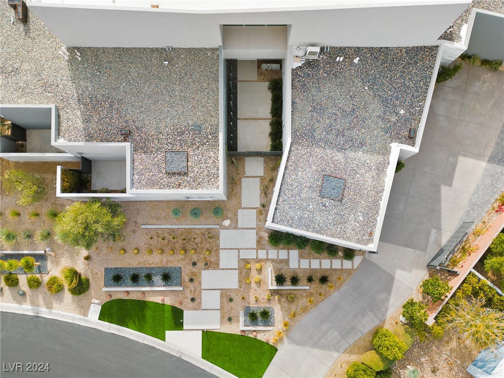 19 Flying Cloud Lane