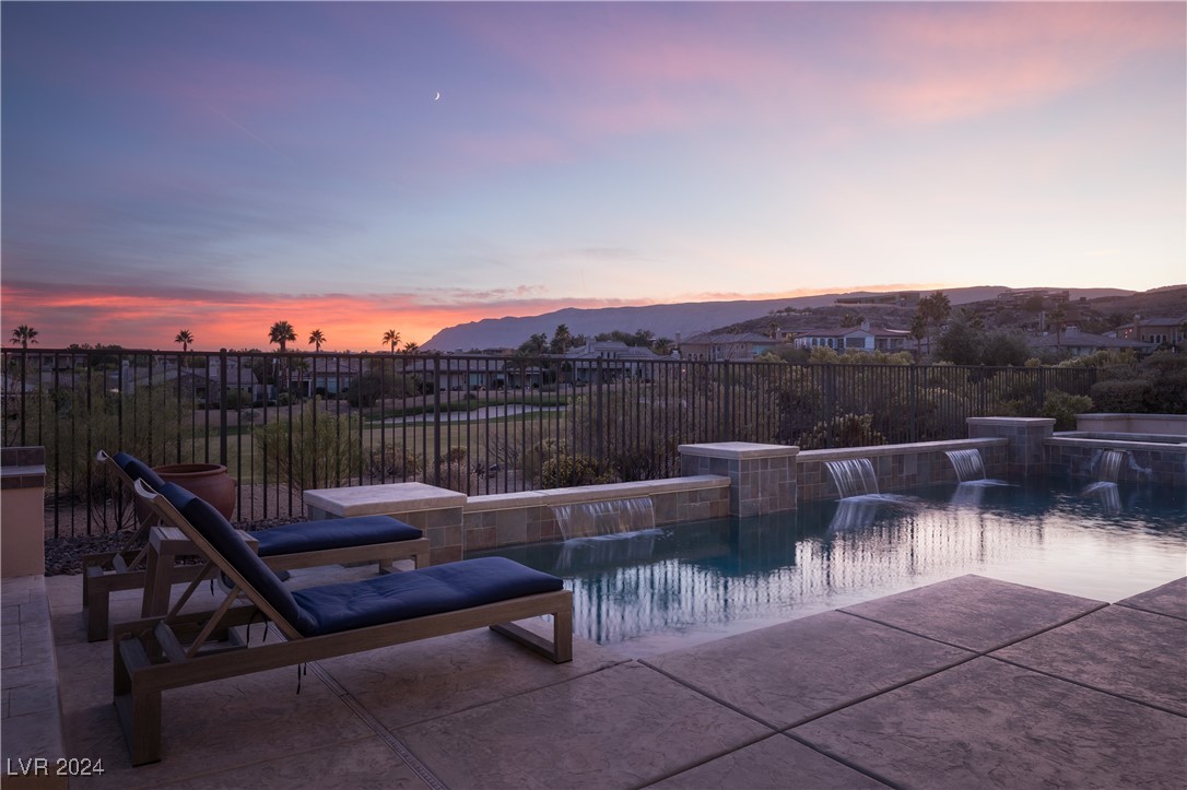 11545 Snow Creek Avenue