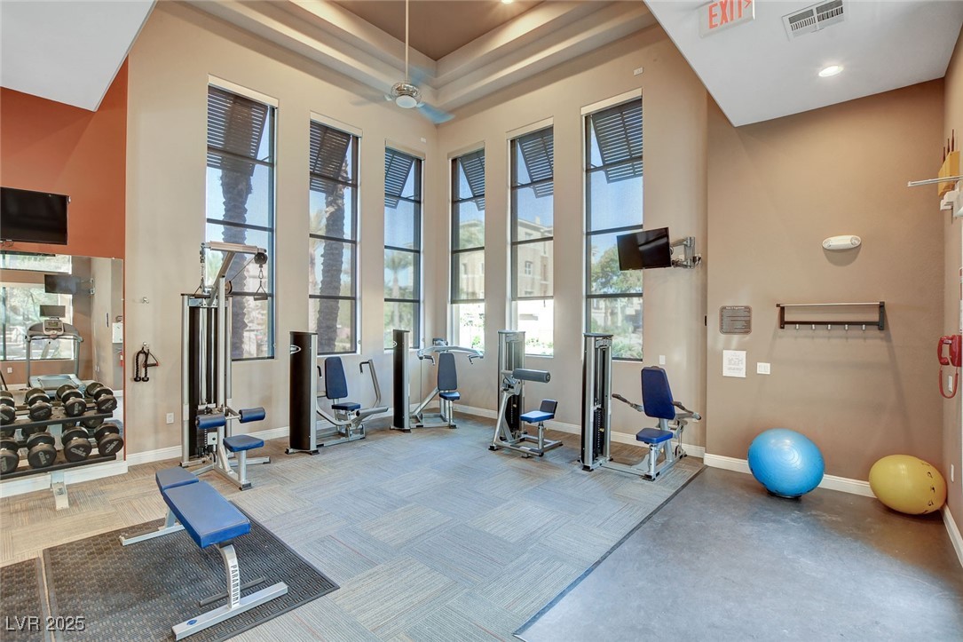 9133 Las Manaitas Avenue 302