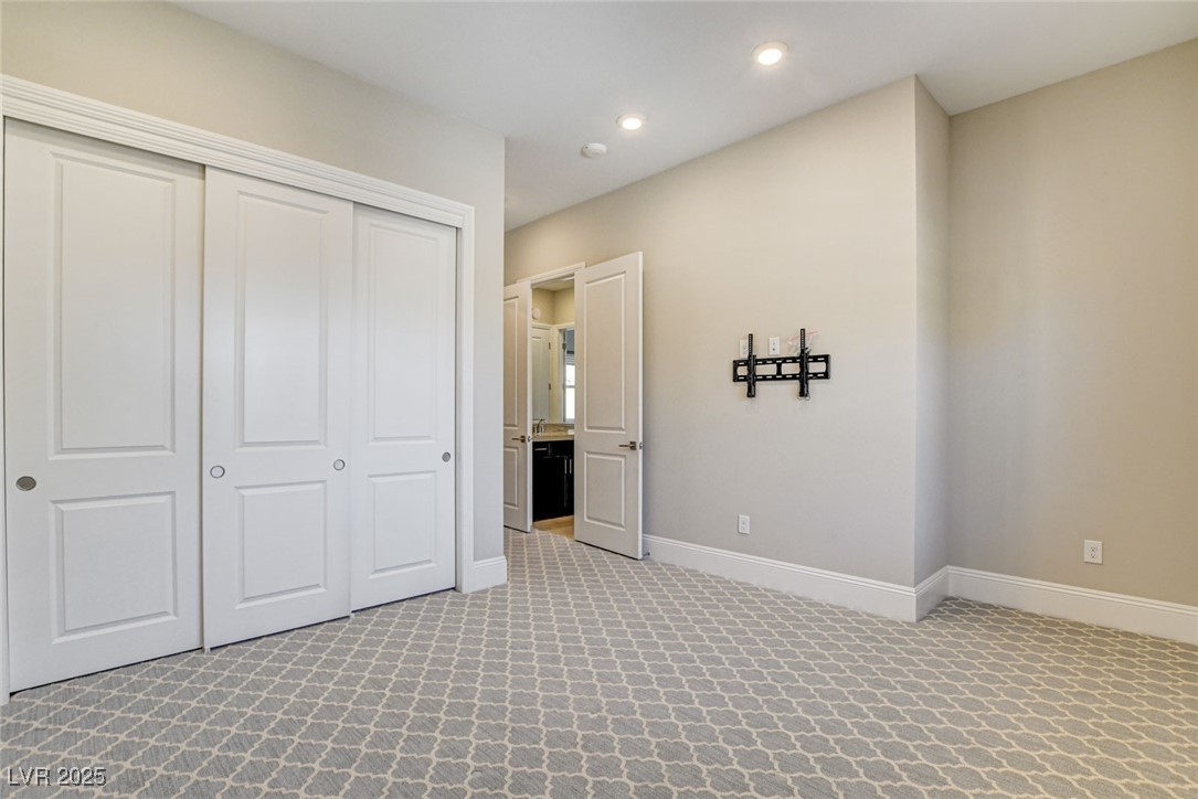 9133 Las Manaitas Avenue 302