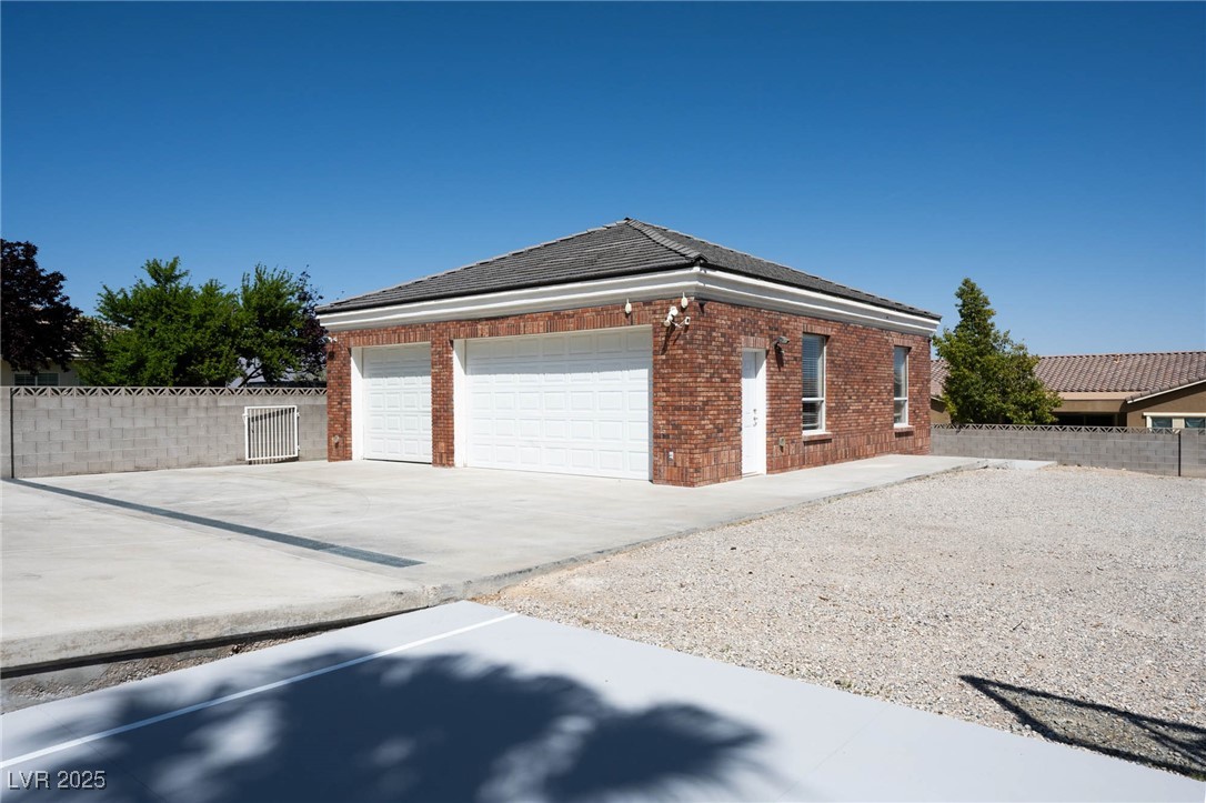 5860 North Campbell Road