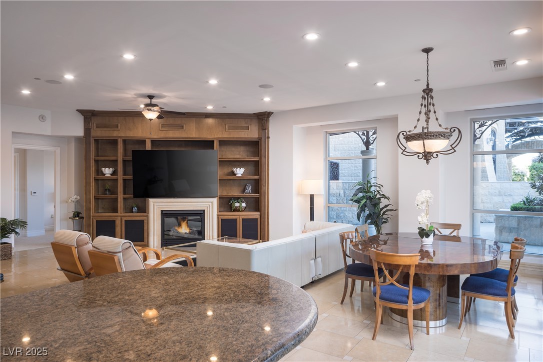 9101 Alta Drive 101
