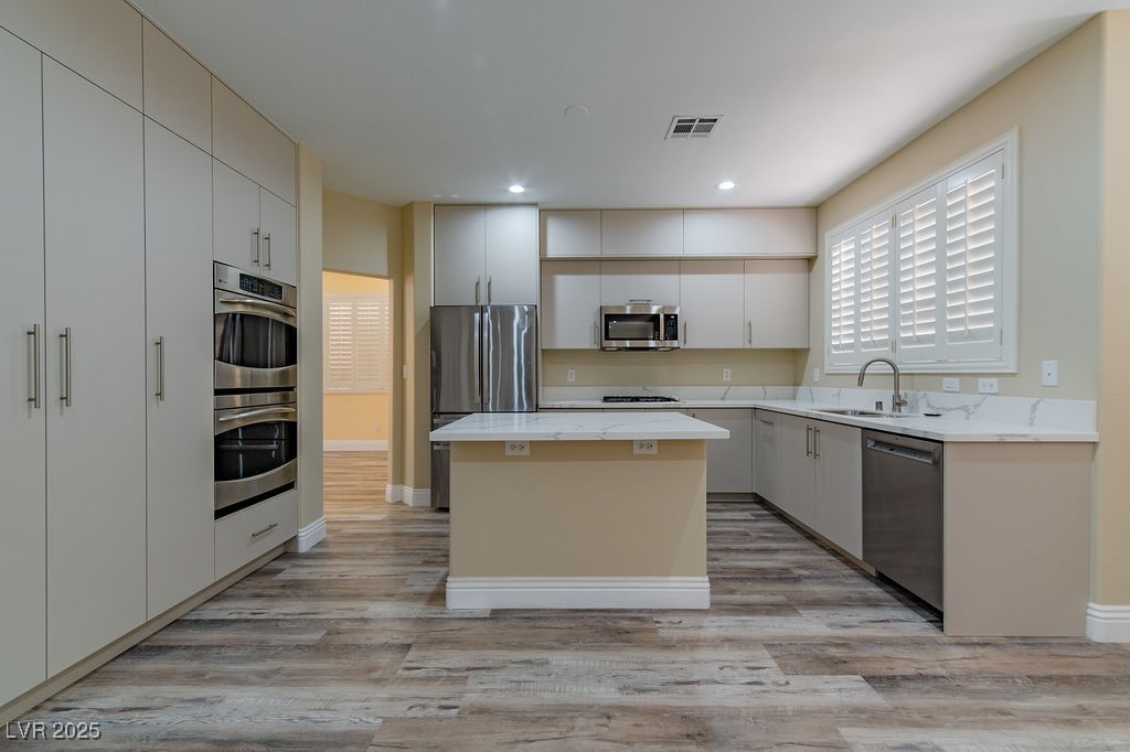 10409 Carmel Mountain Avenue