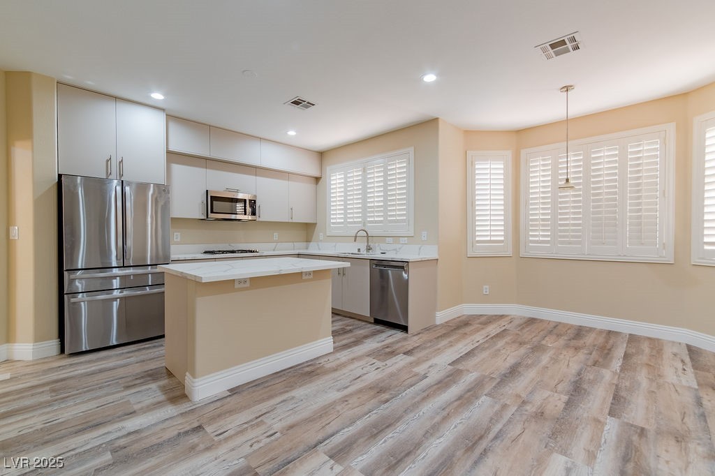 10409 Carmel Mountain Avenue