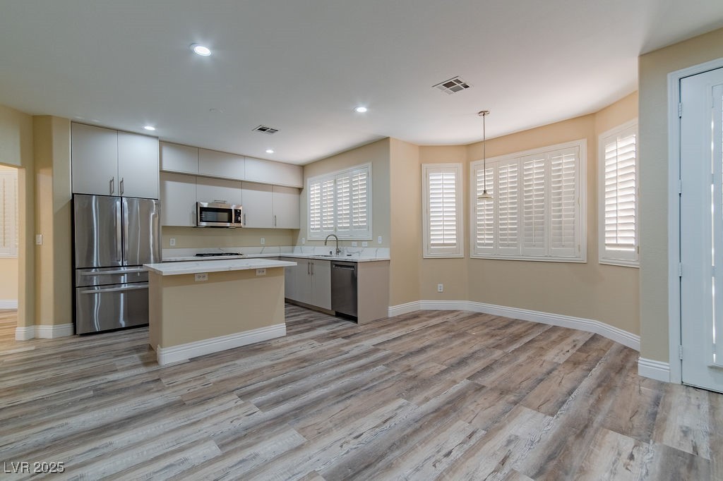 10409 Carmel Mountain Avenue