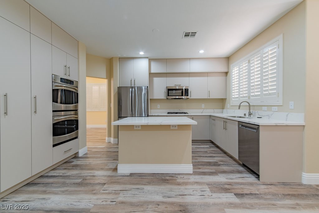 10409 Carmel Mountain Avenue