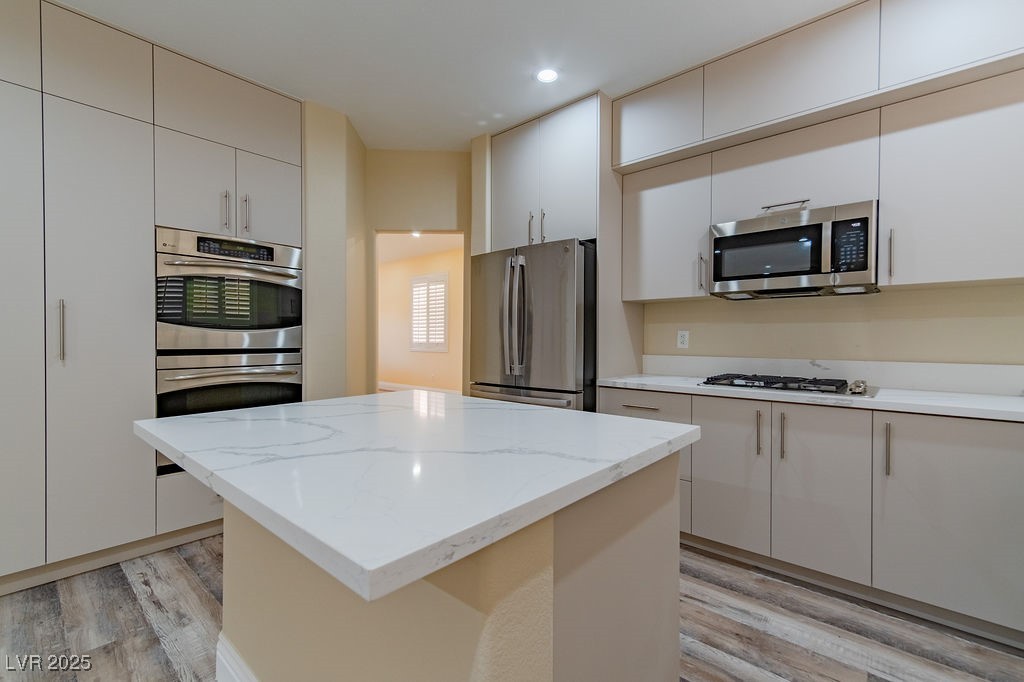 10409 Carmel Mountain Avenue