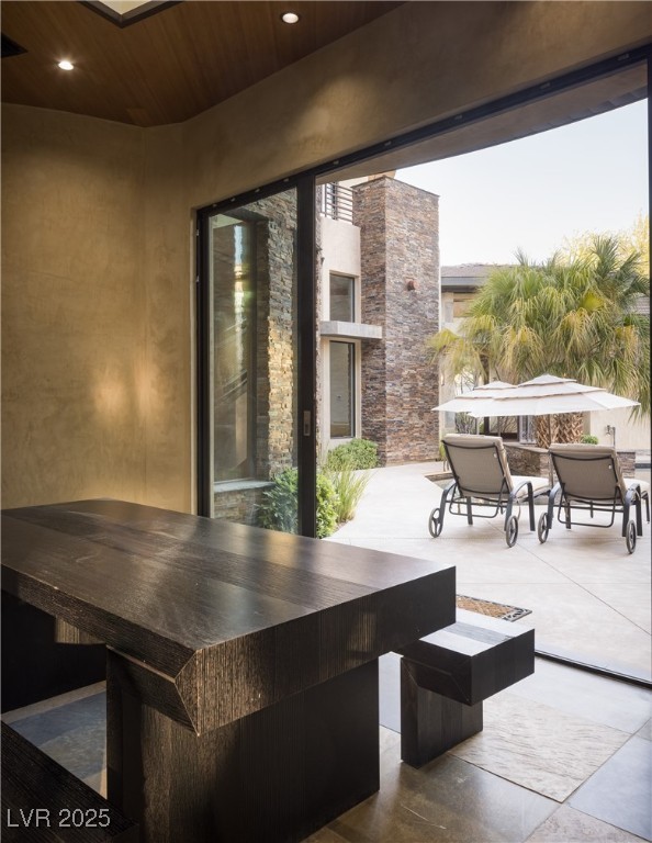 17 Soaring Bird Court