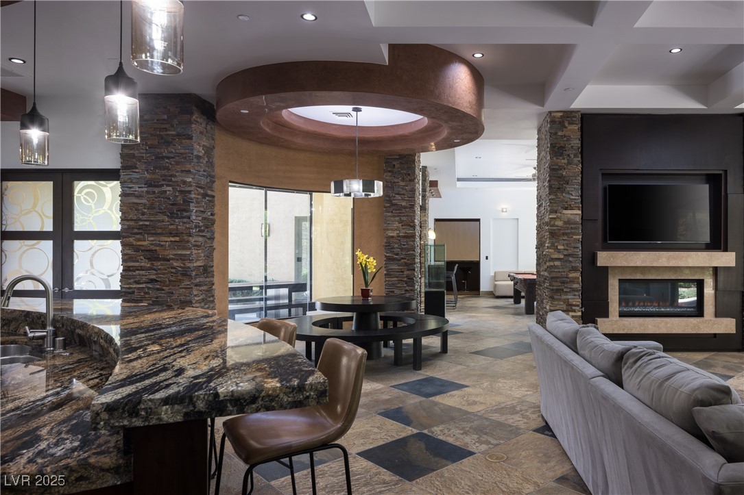 17 Soaring Bird Court