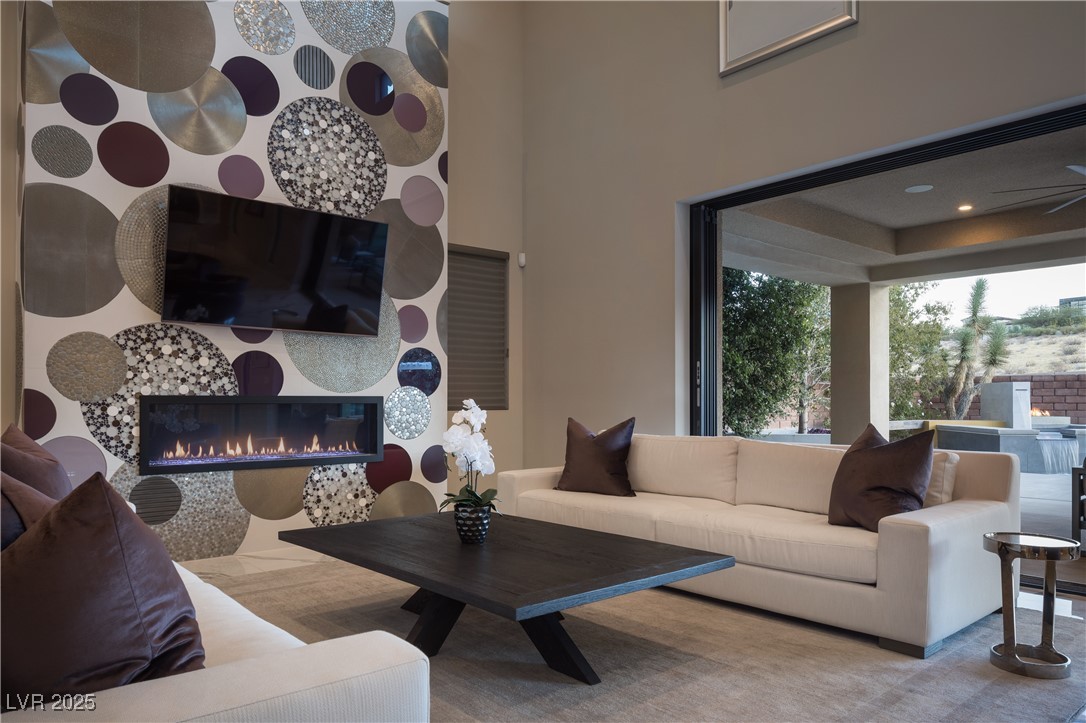 80 Glade Hollow Drive