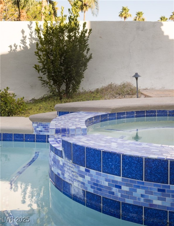 2596 Sun Reef Road