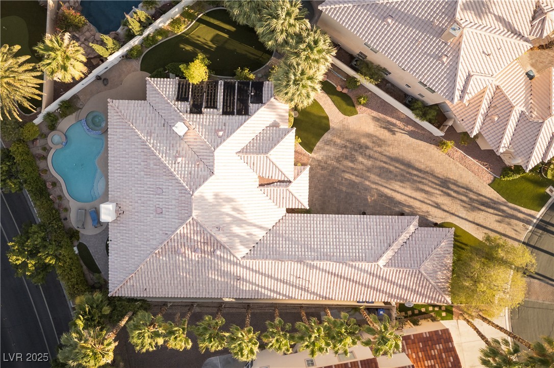 2596 Sun Reef Road