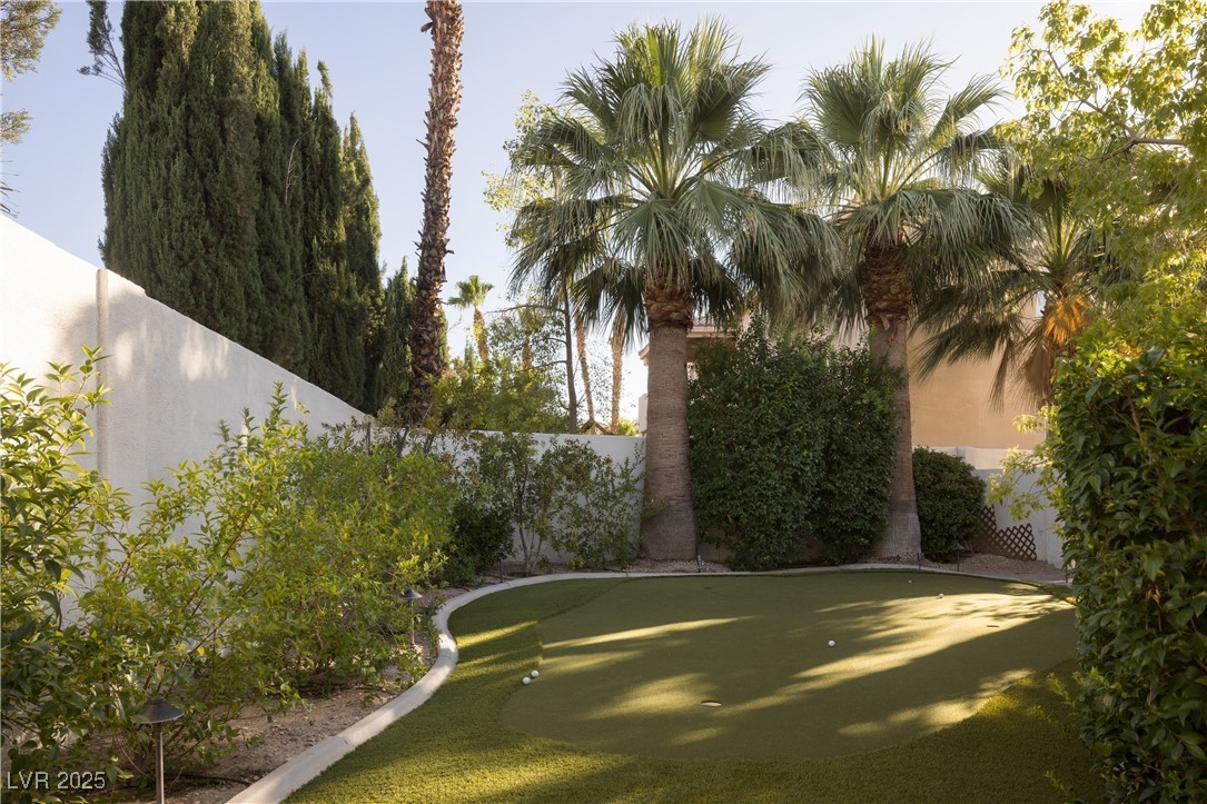 2596 Sun Reef Road