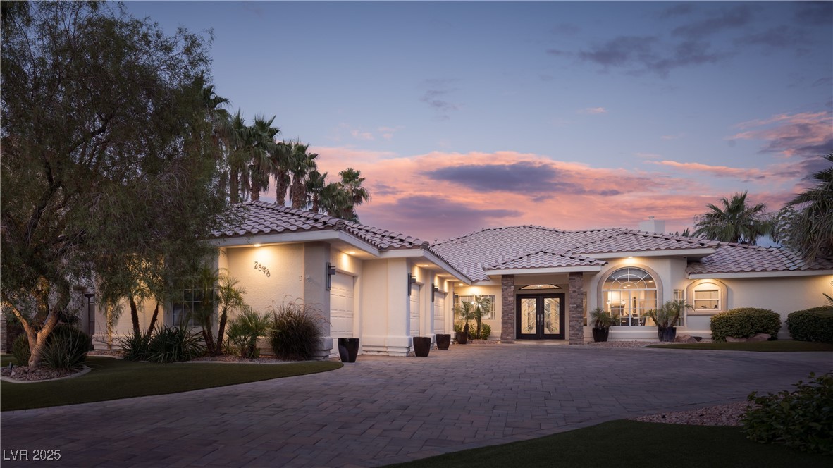 2596 Sun Reef Road
