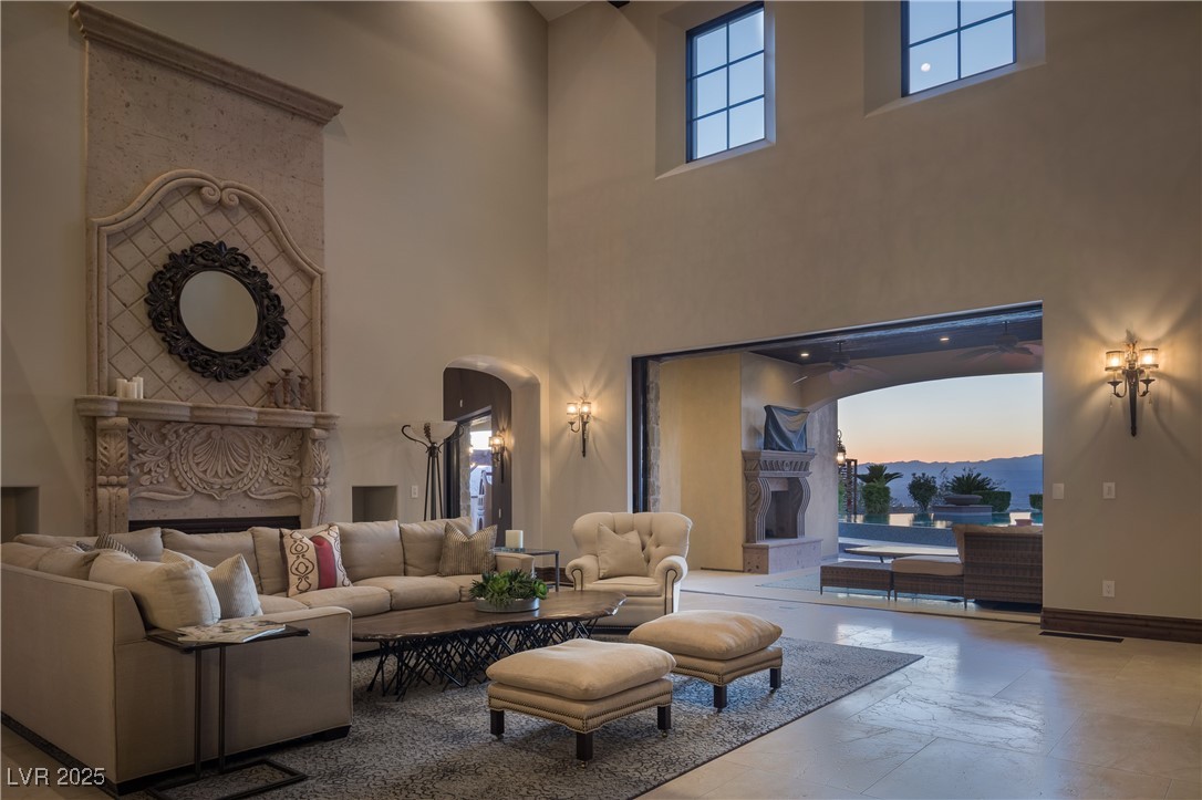 2 Awbrey Court