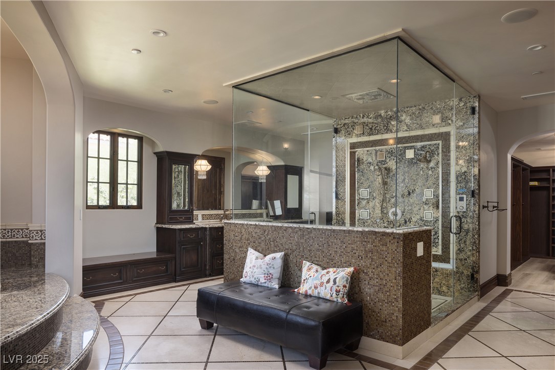 2 Awbrey Court